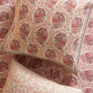 Anthropologie mark sizes  euro sham pillow case 1 piece new without tags